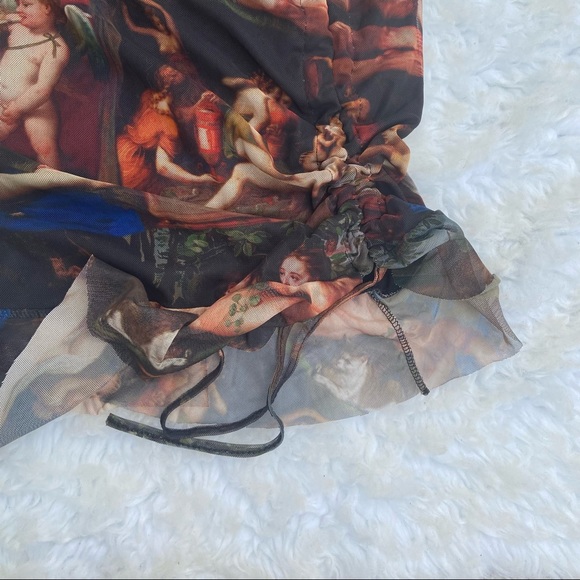 PrettyLittleThing Plus Multi Renaissance Print Ruched Bodycon Dress - Picture 7 of 8